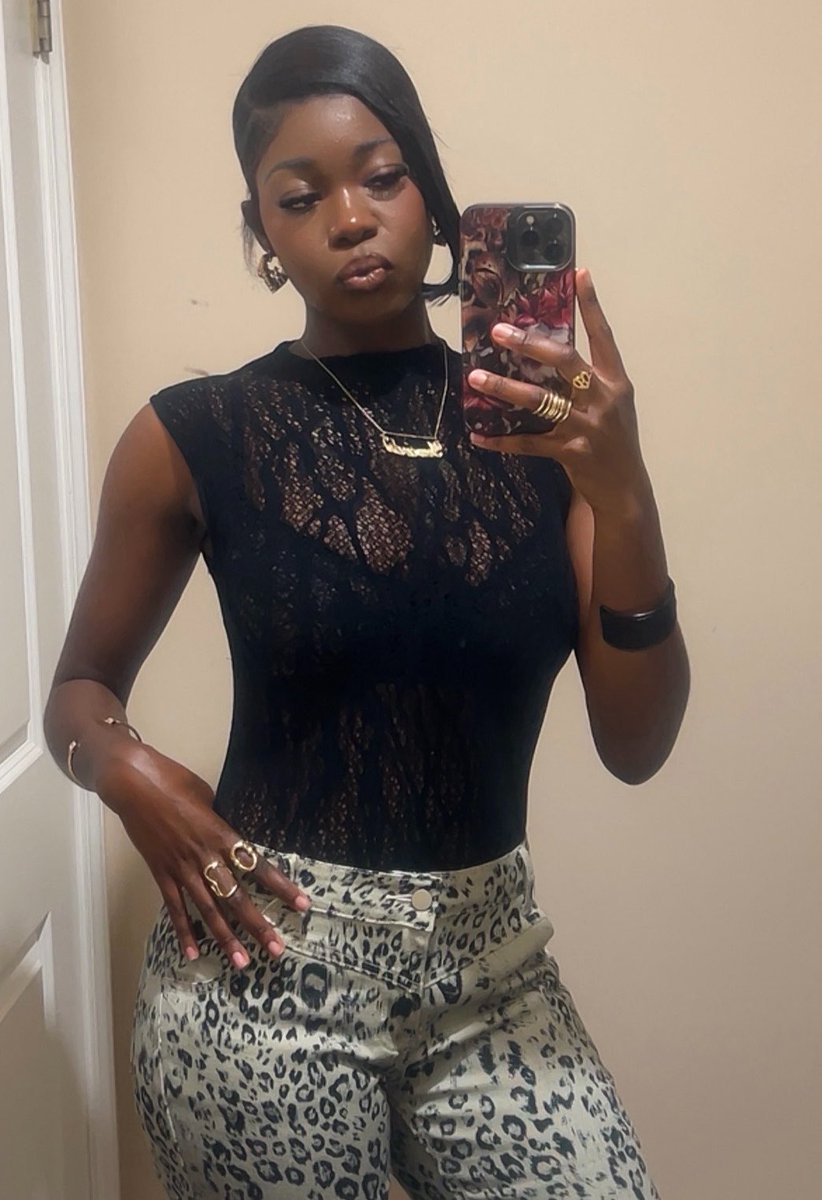 Yewaandee's tweet photo. after me it’s me https://t.co/byRKKLTAyx