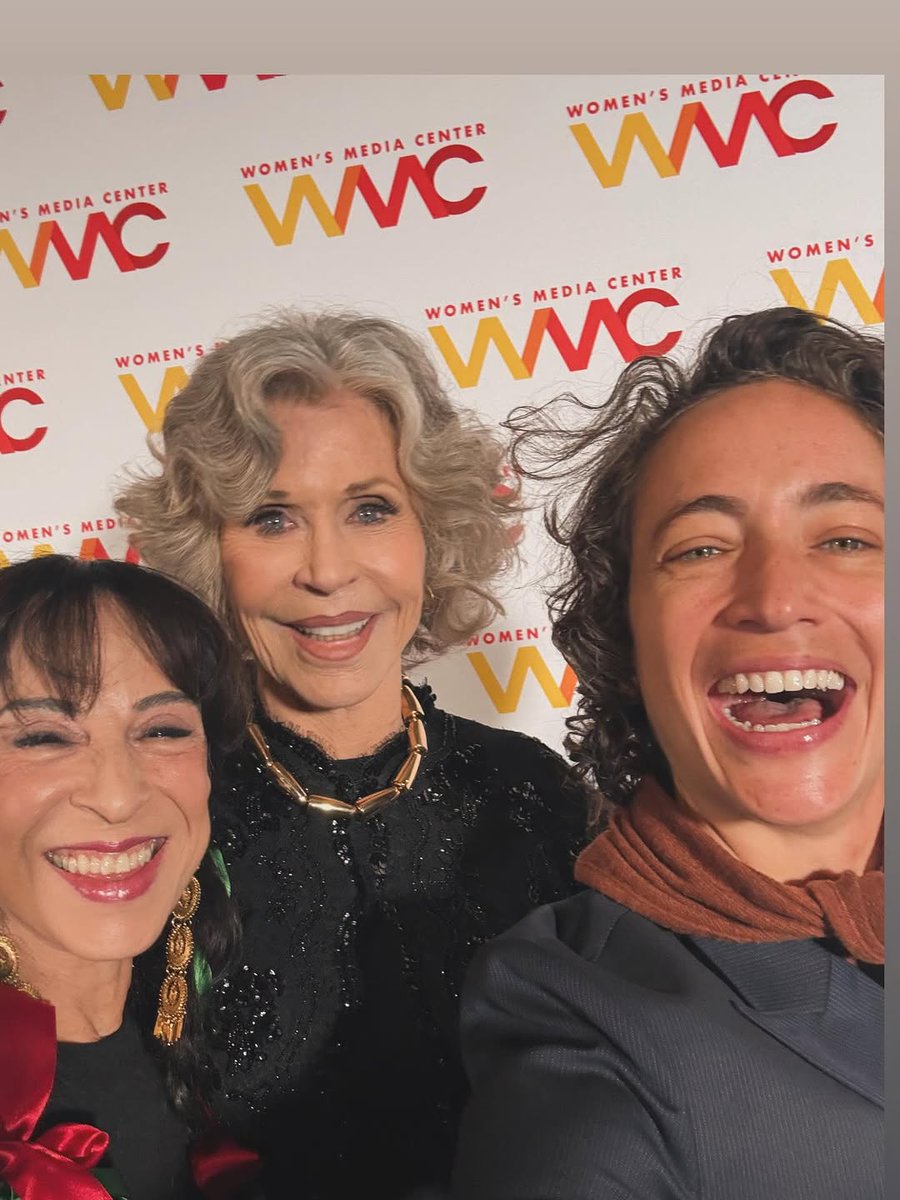 RiveraLayl1673's tweet photo. What an honor to accept the Carol Jenkins Award from the Women’s Media Center . Founded by Jane Fonda, Robin Morgan, and Gloria Steinem to uplift women, this incredible organization is now led by Julie Burton. https://t.co/RXT5D12uR0