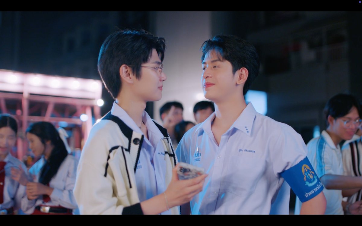 tia51_official's tweet photo. เราคุยกันผ่านรูปภาพ ถือว่าไม่ผิดกติกาใช่ไหม

LOVEX3 ONE LAST FIREWORK

#LOVEx3_EP10 https://t.co/MgLLDT9L1B
