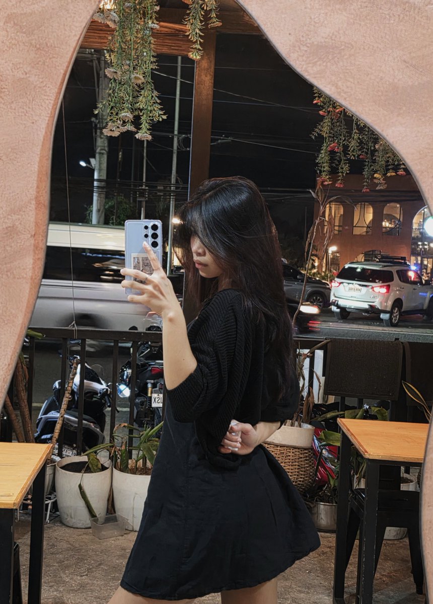 ghelliverse's tweet photo. Just a quick mirror snap✨ https://t.co/0LlrVa2afD