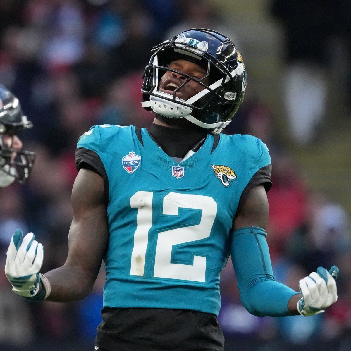 MySportsUpdate's tweet photo. #Jaguars WR/CB Travis Hunter so far today vs. the Texans

Receiving:
• 4 receptions
• 59 receiving yards 
• 1 receiving TD

Defense:
• 3 tackles (1 solo)
• 1 PBU
• 1 INT

🔥🔥🔥🔥 https://t.co/S1bU0ElQzT