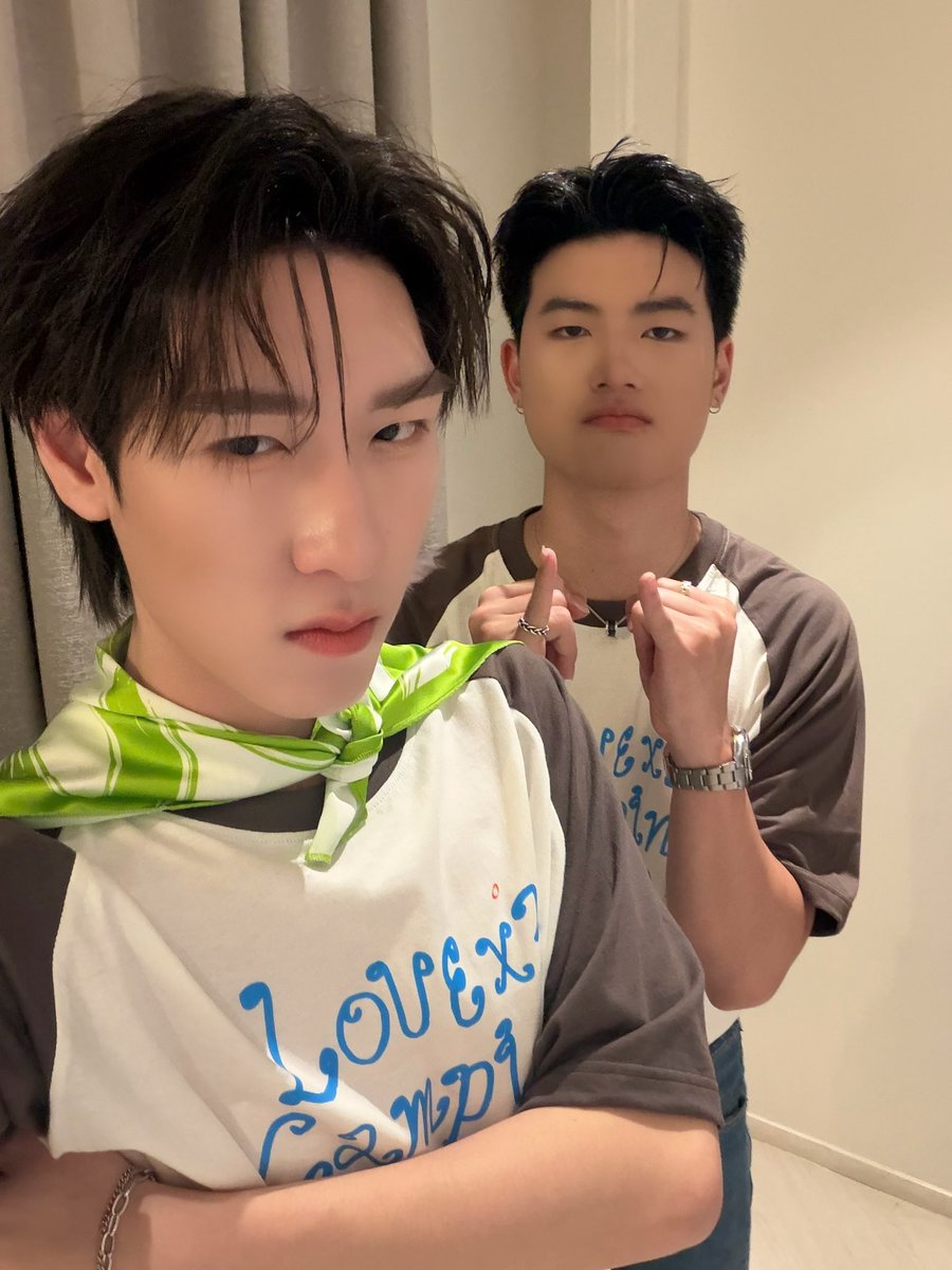 tia51_official tweet picture