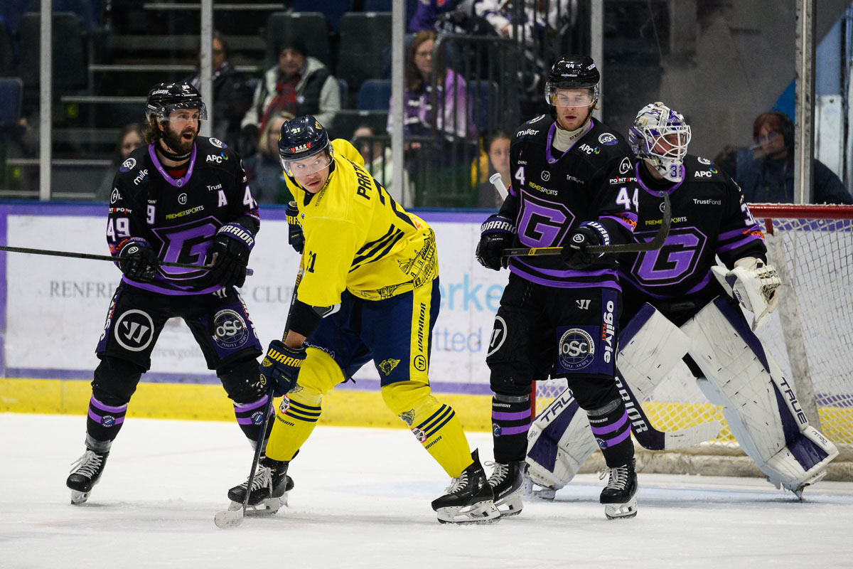 ClanIHC's tweet photo. 📸 | More action images from the 2nd period 🆚 @FifeFlyers with thanks to @AlGooldPhoto.
 
#PhotoGuy | #GLAvFIF https://t.co/HGNM2HrBcy