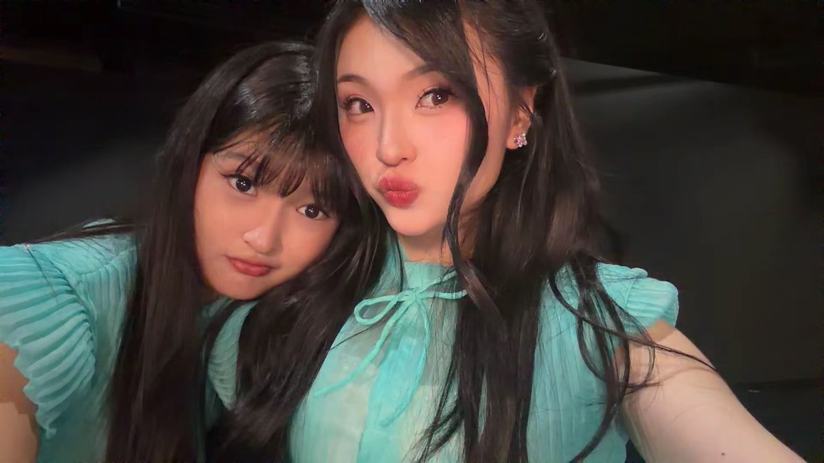 Y_CynthiaJKT48's tweet photo. Thank you Itadaki hari ini yah! Seneng sekali bertemu lagi dengan kalian 💗 membuatku merasa deg’an dalam hati saat ku tatap paras wajahku di cermin 🥹🪞 WOW makasih ya udah mau dengerin aku bonus song satu setlist! Selamat STS adik geci! Dan hatihati di jalan pulang yah kalian! Harus istirahat karena besok senin 😜 Semangat ol 🫶🫶