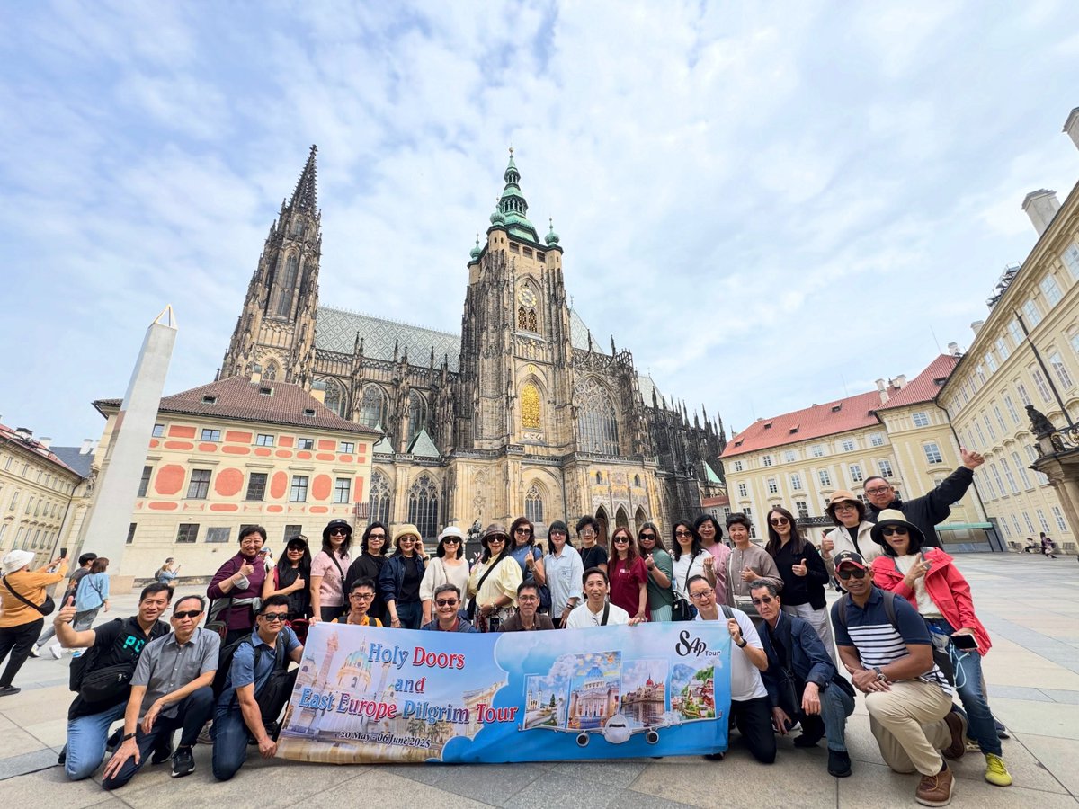 MurhafOkasha's tweet photo. One fine day in Prague. https://t.co/sArrW0Oljn