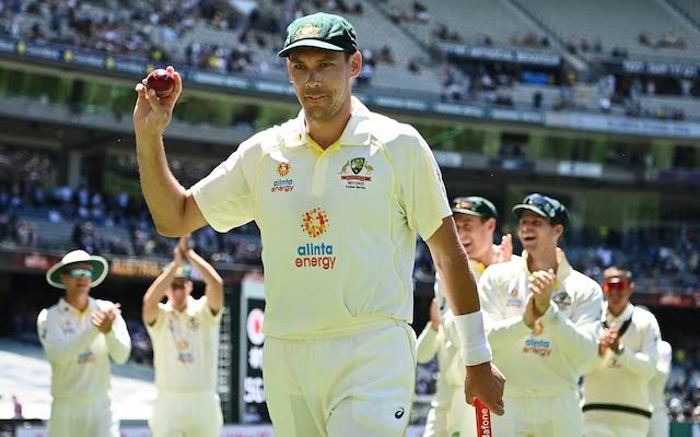 TUnlimitedd's tweet photo. An appreciation post on Scott Boland 🚨

Scott Boland only got in the test side in the 2021/22  Ashes series on account of his performances in the 2 Sheffield Shield games. 

He made his test debut only cause Josh Hazlewood was injured at the time and Jhye Richardson was rested for the MCG Test. People back in Australia were skeptical on his selection in the 11.

Scott Boland was told by the captain Pat Cummins and Headcoach Andrew McDonald that this would be a one off test match for him with Hazlewood expected to be back. 

He made his debut and had figures of 48/1 in 13 overs. Nothing too spectacular.

Australia had a lead of 82 runs and after that he came on to bowl to deliver a spell for the ages taking 7/6 in an astonishing spell of seam bowling which left the English batters utterly clueless.

That single spell of exceptional seam bowling changed the entire perception of Scott Boland the bowler and at 32 years of age proved to the cricketing world age is not a number. He became a hero and an overnight sensation. There has been no turning back since then.

He is someone who doesn't crave for attention nor limelight. He comes, does his work in silence and leaves. 

From a potential one test wonder to now having played 20 tests taken 84 wickets at an average of 18.20 and ER of 2.85 is simply extraordinary.

Scott Boland definitely deserves a statue at the 'G' at the end of his career. 

A true competitor. Mind you he was dropped from the Victoria squad just a couple of years before he made his test debut. He was contemplating retiring from professional cricket for good but with the support of his friends and family worked on his fitness, stamina and becoming a beast after that. 

Scott Boland is a total workhorse and knows the art on how to exploit pitches which are conducive for pace bowling when others seem to struggle. 

Well done Scotty B! A true inspiration for the young and old! 🫡