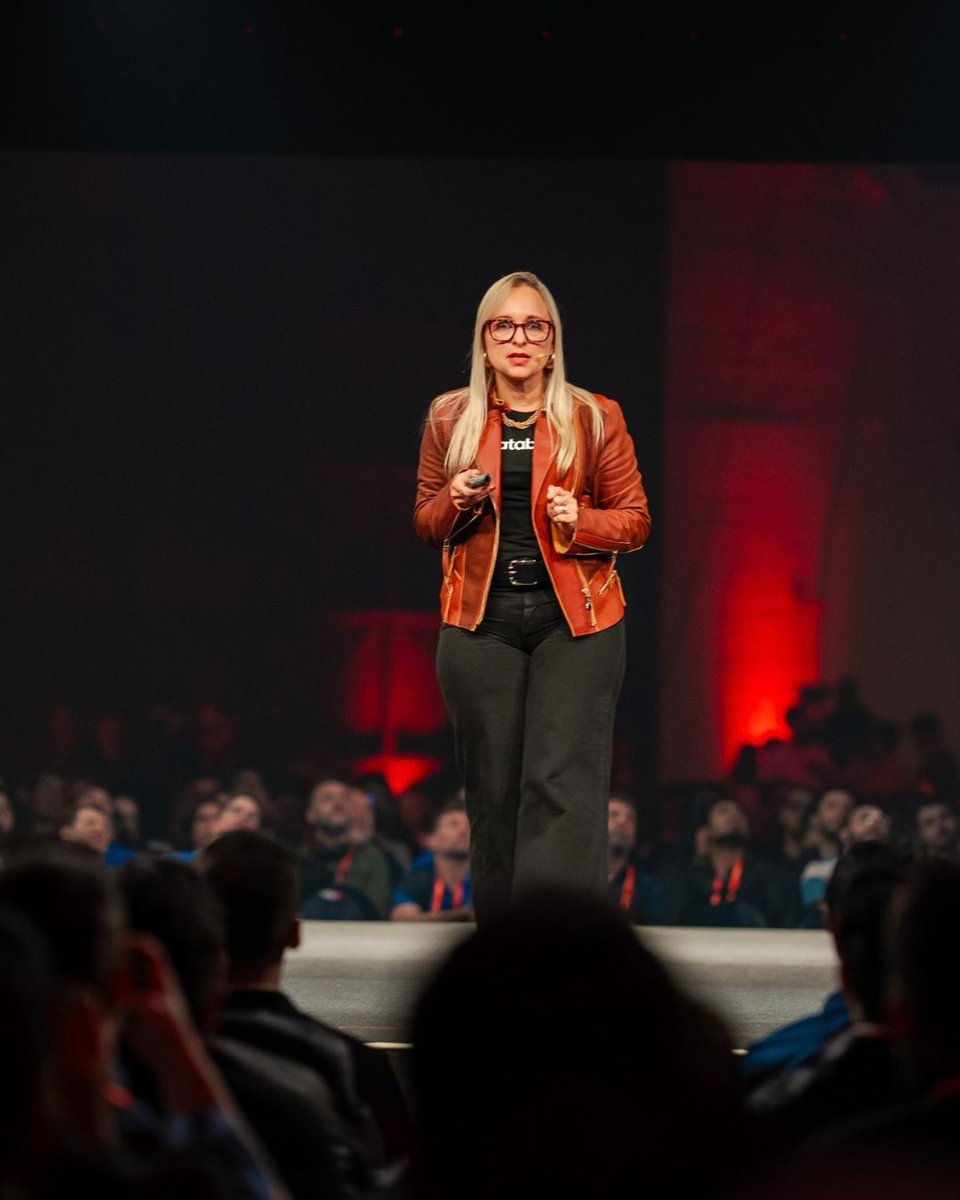 databricks's tweet photo. The energy has been electric at #DataAIWorldTour 2026, and we’re not even halfway through! 

Next up:
🌬️ Thu, Oct 29 — Chicago
🇩🇪 Wed, Nov 4 — Munich
🍑 Tue, Nov 10 — Atlanta
🇳🇱 Tue, Nov 10 — Amsterdam
🇬🇧 Wed, Nov 11 — London

Across each stop, learn how organizations are grounding AI in enterprise data and business context, governing data and AI usage, and putting apps, agents and analytics into production.

Find a stop near you: https://t.co/Xh9fSheUWQ
