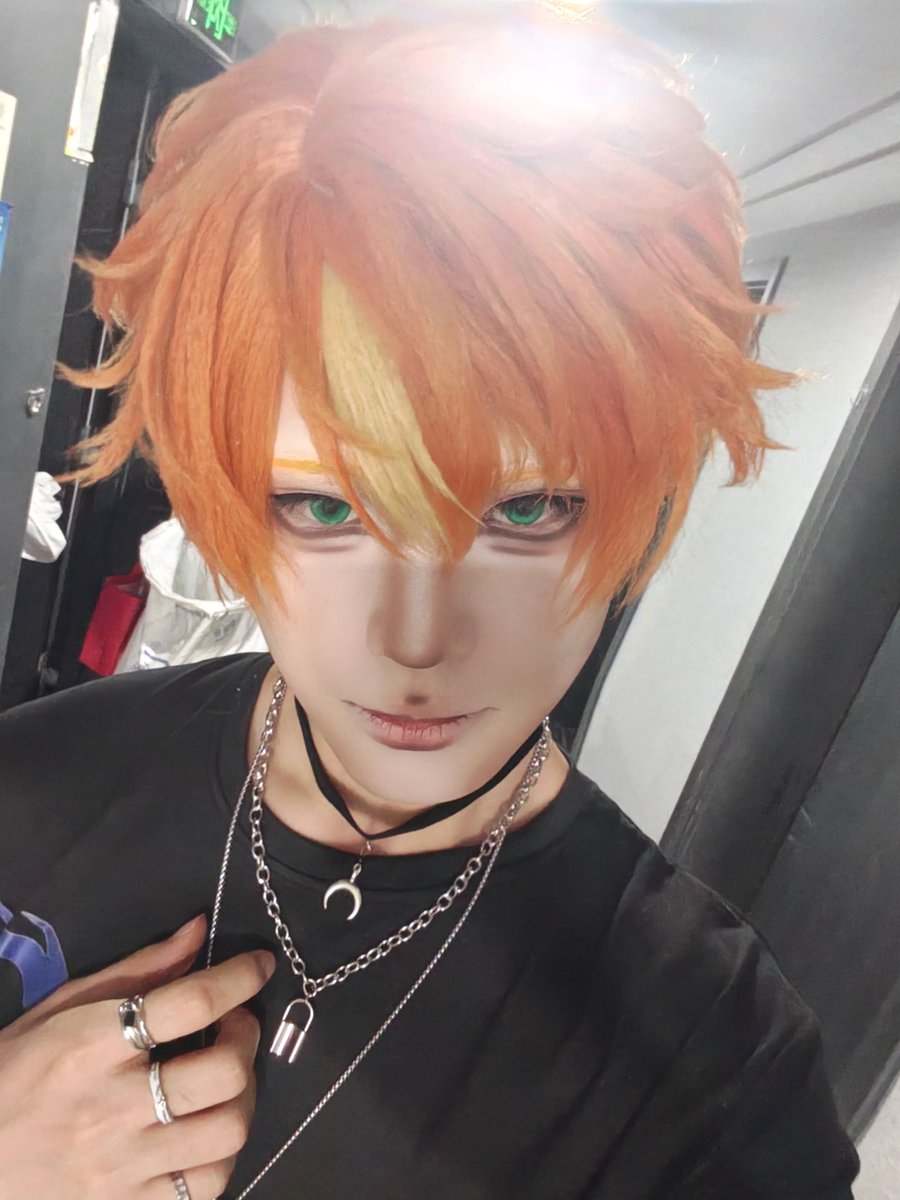 Burdong233's tweet photo. @den_cos03 @heavy_log_on 特别还原特别美丽的姐姐🥰🥰 https://t.co/I39Y8bGgGE