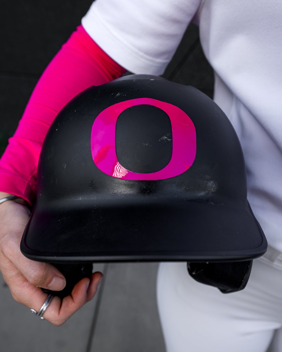 OregonSB's tweet photo. Diamond Details💎

Game day threads vs. Western Washington

#GoDucks | #Version9 https://t.co/iJa9wt6GOT