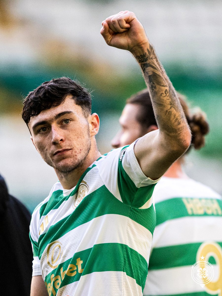 CelticFC's tweet photo. Enjoy your evening, Celts 😁

⏰ Unique Angle. 10pm. All SEVEN Goals. This one's for you.

#CELHEA | #CelticFC 🍀 https://t.co/qEI0uJjXd8