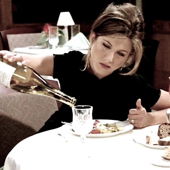 aniistonn's tweet photo. rachel green, the icon that you are. https://t.co/59HzWeLdF5