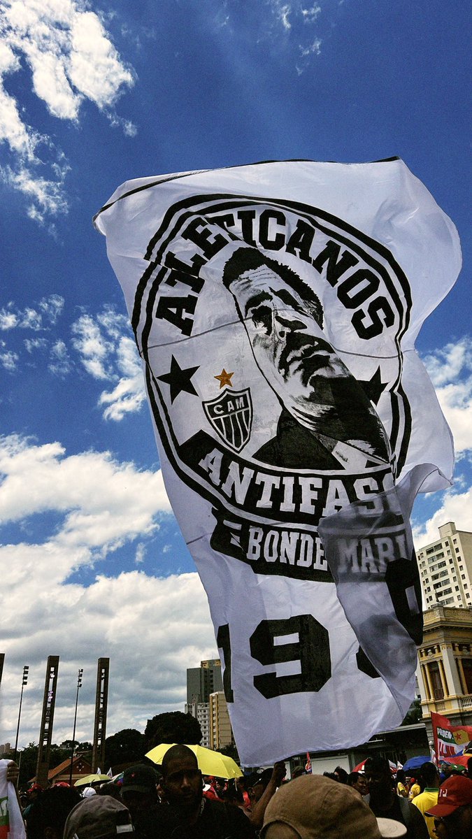 essesusersai's tweet photo. AME O GALO E ODEIE O FASCISMO 🌟 https://t.co/5swdylxJPh