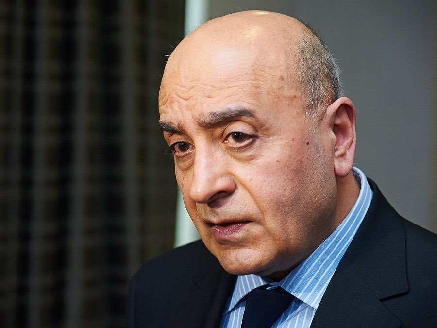 mahfildijital's tweet photo. 🔴 “Türk yetkililer zarar görür.”

Azerbaycan Milli Meclis Milletvekili Rasim Musabeyov, Türkiye’yi İsrail üzerinden tehdit etti.

“Ülkemiz için İsrail ile olan faydalı ilişkilerimizi birileri için bozmak niyetinde değiliz. 

AK Parti hükümeti, İsrail'i ideolojik açıdan düşman olarak gösteriyor ve Azerbaycan'ı da bu yola sürüklemek istiyor. 

Ancak sadece Azerbaycan değil Kazakistan,Özbekistan ve Türkmenistan da Türkiye'nin İsrail'e karşı bu yaklaşımını kabul etmiyor.

Hiçbir Türk devleti İsrail ile ilişkiler konusunda Türkiye'nin pozisyonunu paylaşmıyor.

Hiç kimse oradaki büyükelçiliklerini kapatmıyor. 

Azerbaycan pozisyonunu Türkiye'ye iletti . Başka bir deyişle, ilişkilerimizi zayıflatmak istemiyoruz. 

Ülkelerimiz arasındaki ilişkiler o kadar sağlam bir temele sahip ki, isteseler bile bu ilişkileri koparamazlar. 

Bu yönde devam ederlerse bence Türk yetkililer bundan çok daha fazla zarar göreceklerdir.”