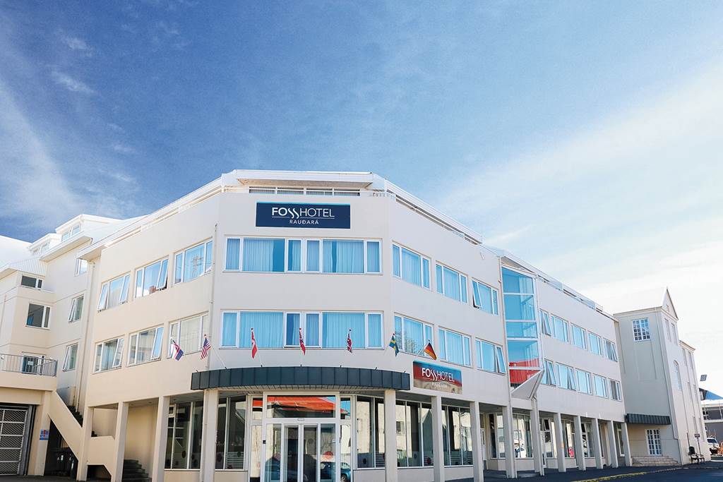 Maririberli's tweet photo. Reykjavik City Break: 3 nights at 3-star Fosshotel Raudara, including flights and a Northern Lights Tour. Departing 9 October from £492pp. Approx. £7 tourist tax payable locally. ATOL protected. https://t.co/LHO3rR3uvk