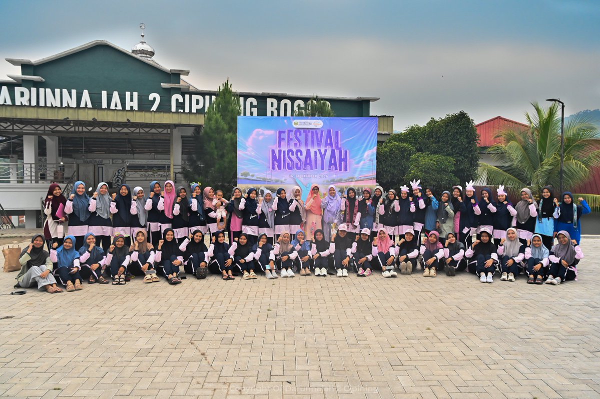 pesantrendn2's tweet photo. SUASANA PERLOMBAAN FESTIVAL NISAIYYAH (DAY-3)
di Pesantren Darunnajah 2 Cipining
📍Kampus 1 Putri

Ahad, 18 Oktober 2026 https://t.co/qPQsUY2wQA