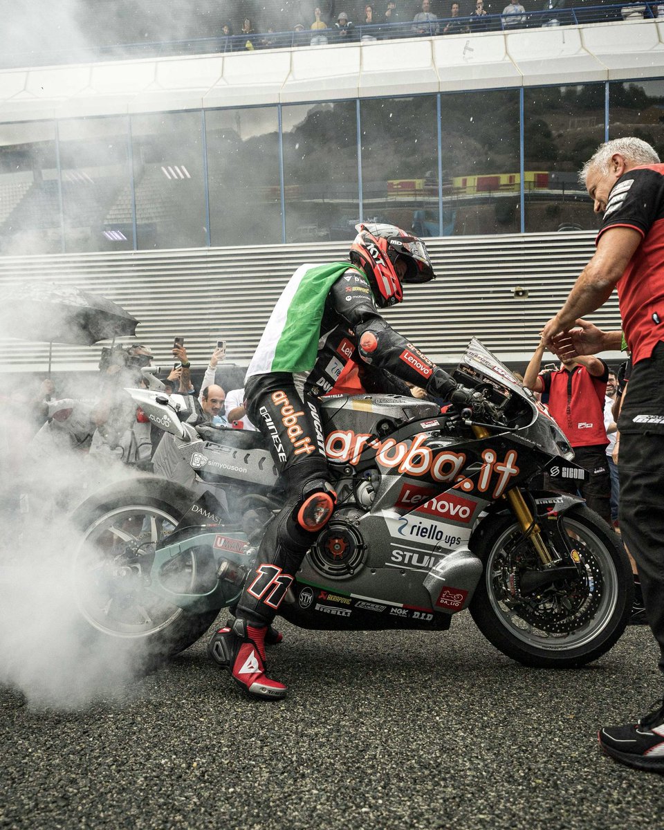 ducaticorse's tweet photo. Ending a perfect season on a high note 🥹🔚

With the special 100th anniversary liveries, @nbulega takes another hat trick as @DucatiMotor secures a complete top 3 lockout all weekend long! 🔴

Huge thanks to @LecuonaIker and Sam Lowes for a great round and an incredible season! https://t.co/pyyxOtoh0L