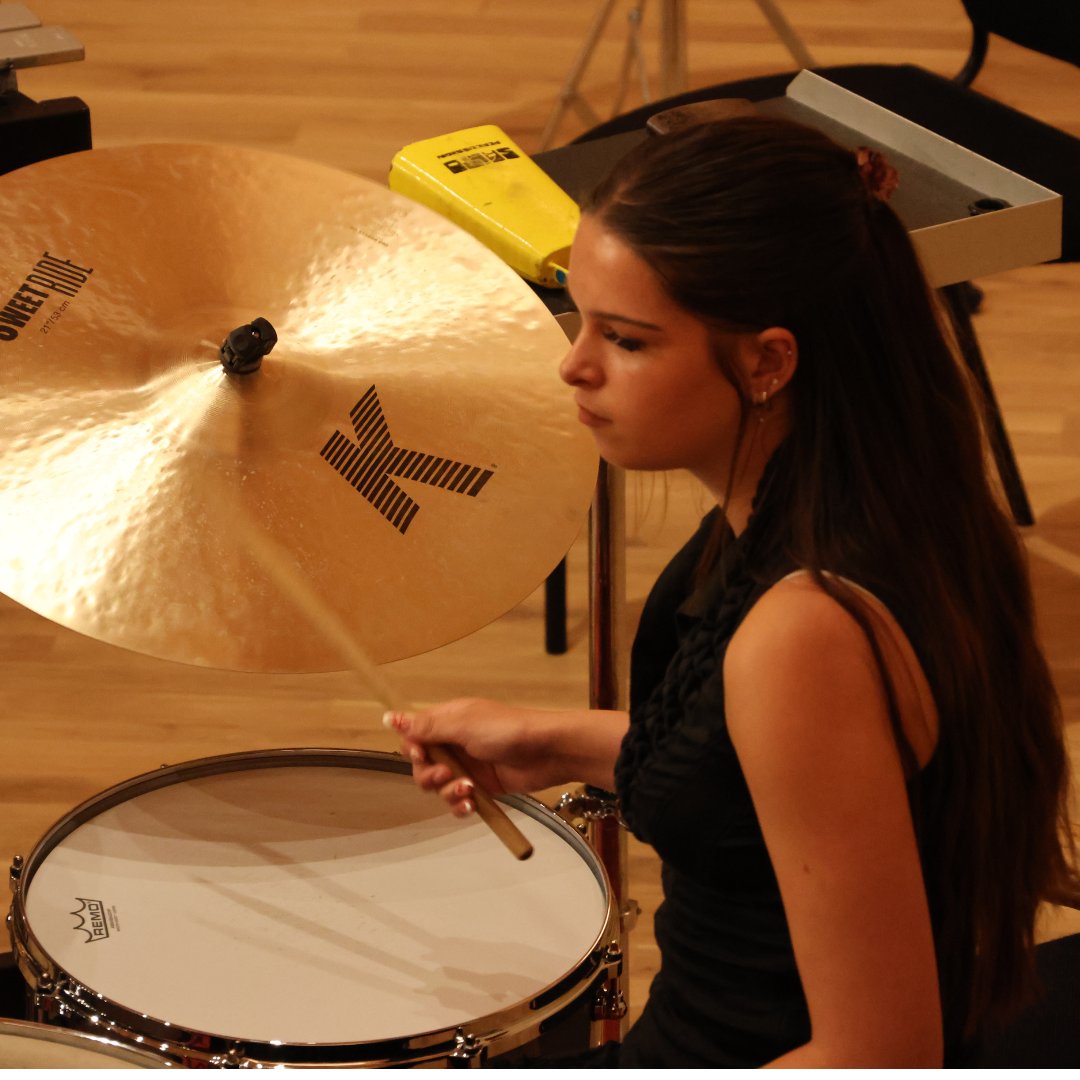 KentMusic's tweet photo. You know it's an action shot of a drummer/percussionist when it's blurry!🥁📸

#Drummer #Percussionist #MusicianLife https://t.co/9fy0kQ65ia