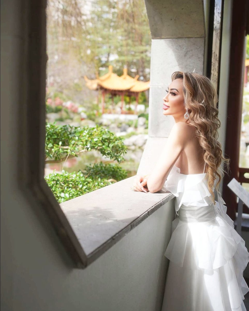 adricez07's tweet photo. Some moments feel like a love story. Photography: @dasgraphy
Hair: @kamilshairdressing
Outfit: @_aje_
Organisation: @globaluniversequeens https://t.co/7xuPxa0EFI