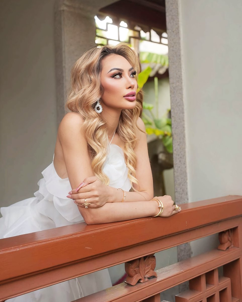 adricez07's tweet photo. Some moments feel like a love story. Photography: @dasgraphy
Hair: @kamilshairdressing
Outfit: @_aje_
Organisation: @globaluniversequeens https://t.co/7xuPxa0EFI