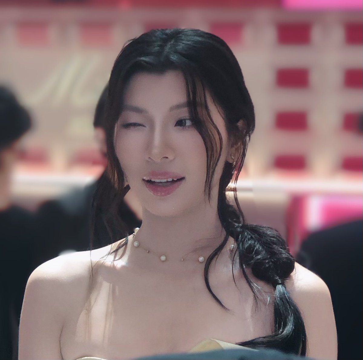 TranAnh81202's tweet photo. We can be different in many things but at least we have the same way of loving and caring the other. 💕✨🐺
#KimTuyen #DongAnhQuynh 
#kimtuyendonganhquynh #GL #wlw https://t.co/UJ1IPOmdTs