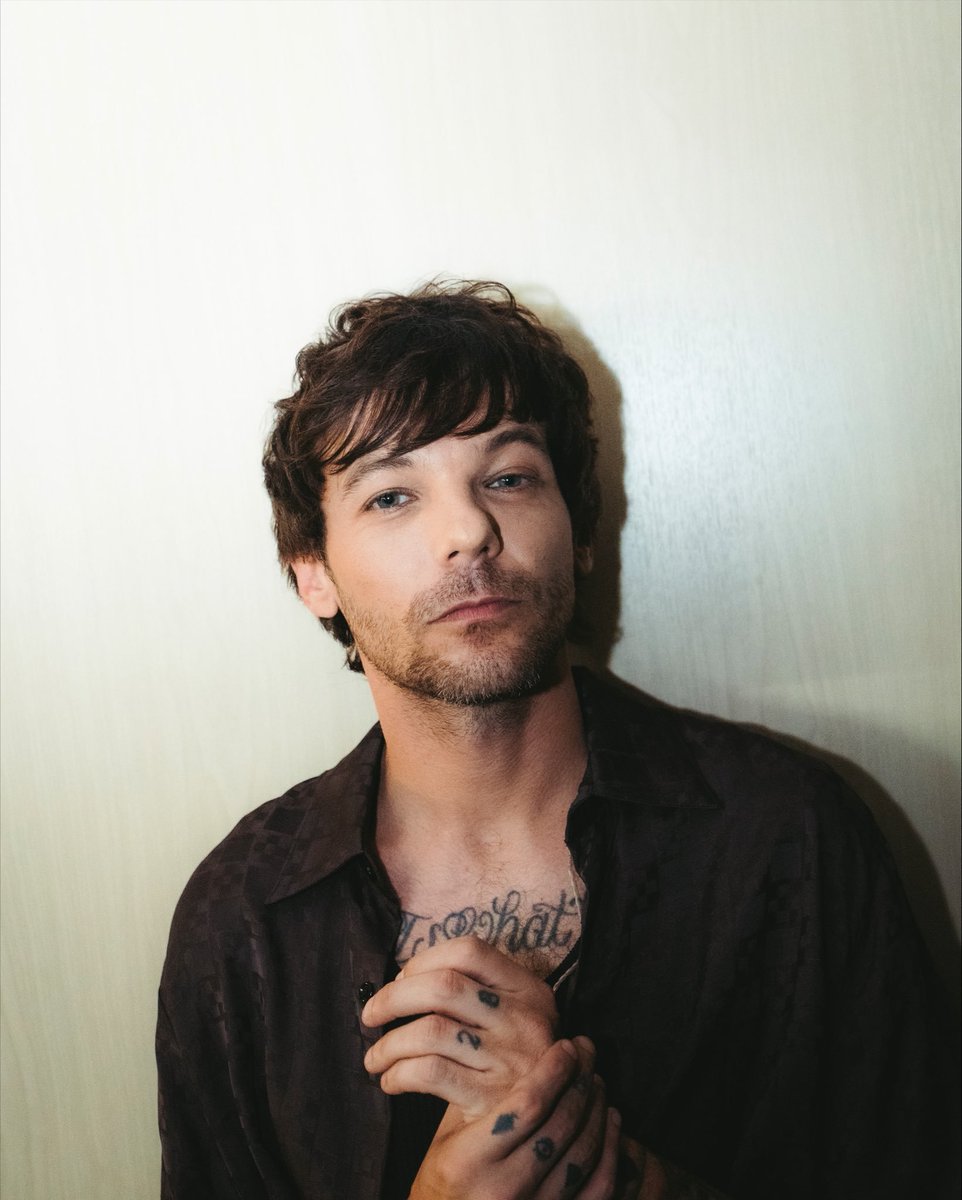 louiIith's tweet photo. EL ESCOTEEEEE 
ESTE ME QUIERE MATAR https://t.co/Z53vUJHWdr