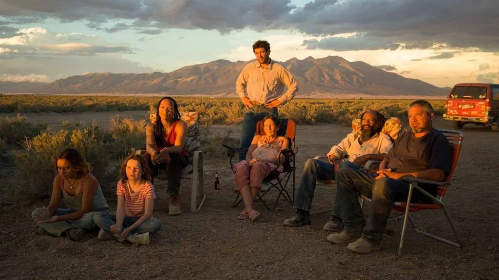 cinepaticoblog's tweet photo. 'REBUILDING' conecta con el western, sin serlo, en el paisaje, la relación del hombre con la tierra, la pérdida de un hogar y la necesidad de empezar de nuevo. Se modula el mito del cowboy solitario para reivindicar la comunidad. Bellisimamente filmada, y actuciones que te tocan. https://t.co/hUUTV8K7pt