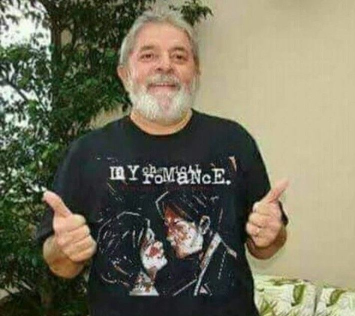 Ashleyaygraham's tweet photo. É UM SINAL https://t.co/bpWnpiLBYw