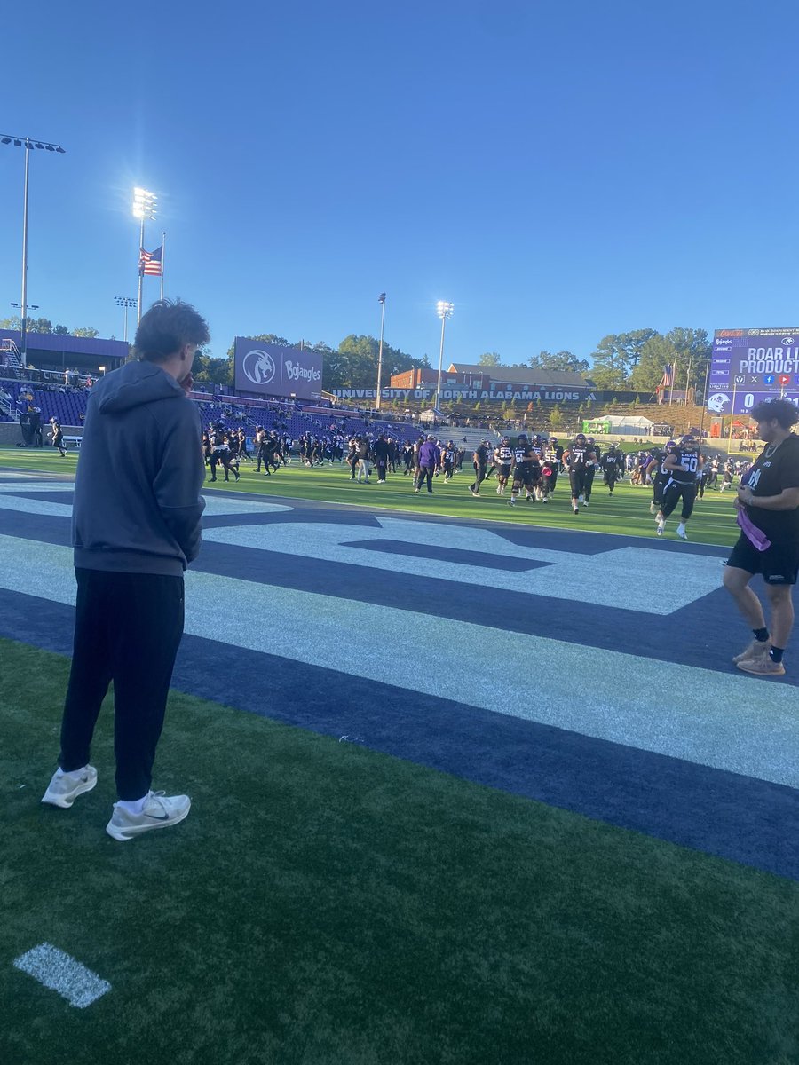 CohenJones2027's tweet photo. I had a great visit at North Alabama yesterday and enjoyed everything about it! Got to talk to some amazing coaches and have great conversations! @BrentDearmon @CraigSchurig @DeLockett @UNAFootball https://t.co/GJTAQ2b9hB