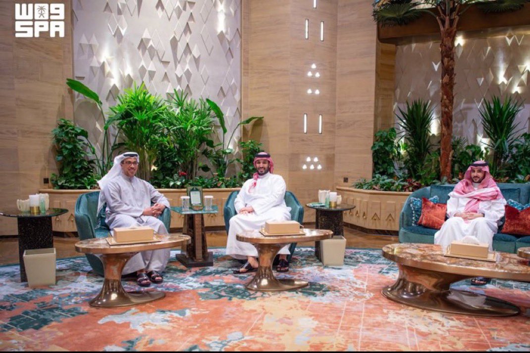 fo2bol's tweet photo. الراس ما يرتفع من دون الامتاني 
والعين ما تعتلي من فوق حاجبها

ترى مرد الدعاوي خير الاوطاني
تكبر وتصغر واخو نوره معزبها 

الرياض | 29.09.2026 https://t.co/2DZObygueV