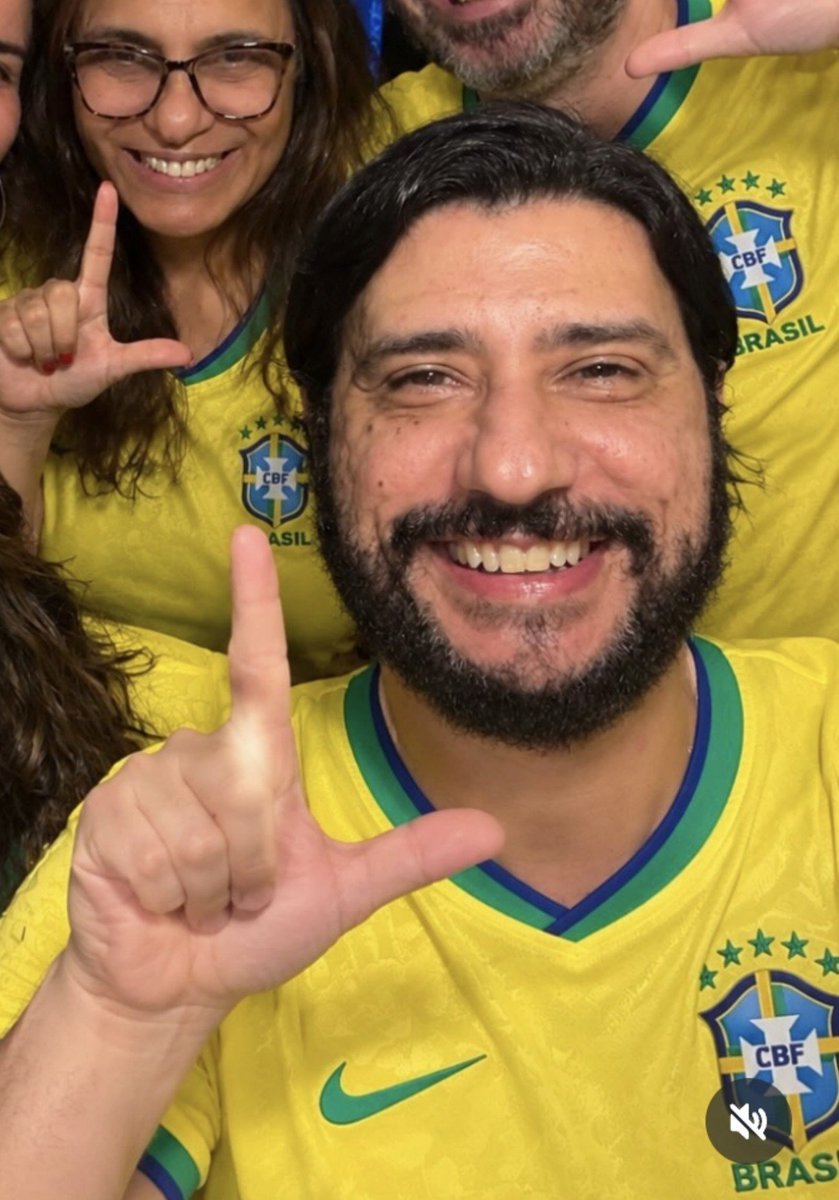 SiteJamesons's tweet photo. AVANTE! O dublador Duda Espinoza, a voz do Capitão América no MCU, declarou apoio ao Presidente Lula.

#ExercitoDoLula #BoraLula https://t.co/9taY9dCJzo