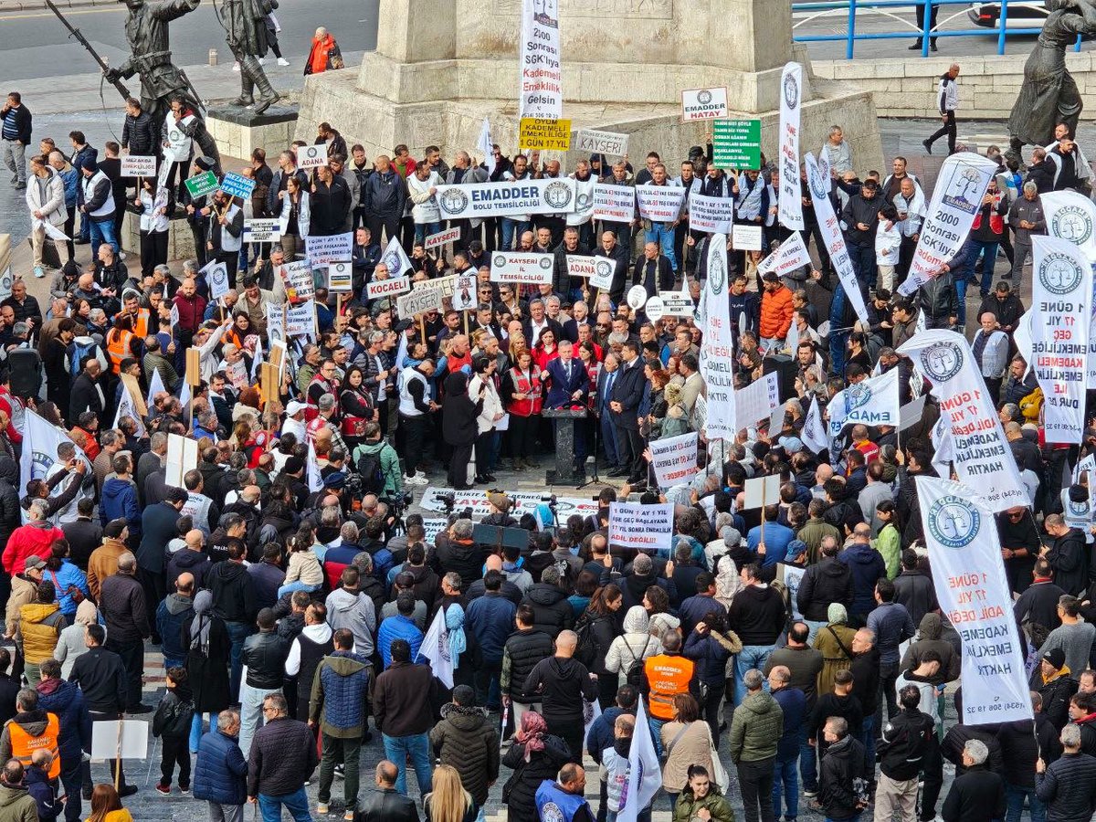 SirinCetin0660's tweet photo. Kim durdurabilir bizi!!! 
Yolun sonu görünüyor...

@EmadDernegi
Emadder
#KademeUlusta https://t.co/fSC8rM6Dt5