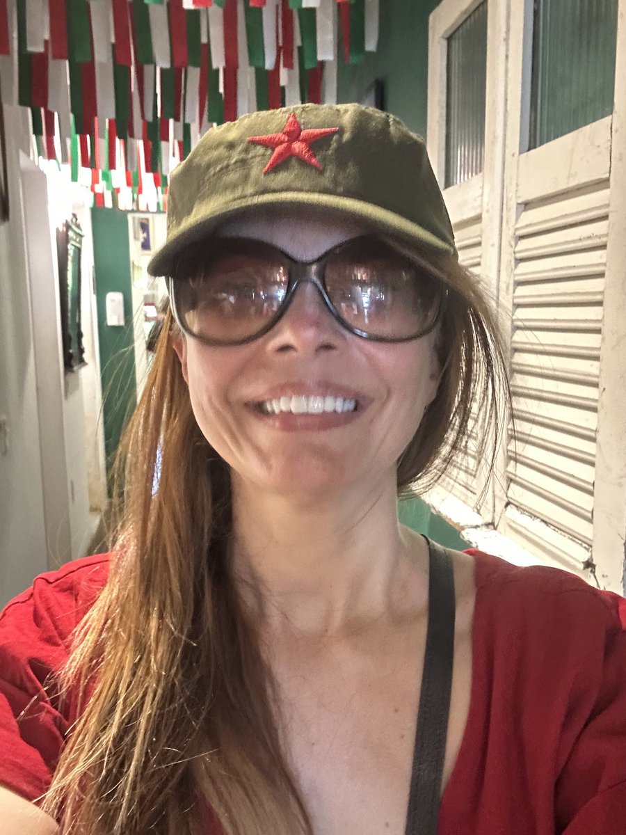 deisebarreiros's tweet photo. 18/10 #PERNAMBUCOCOMLULA https://t.co/sBOIc5NeD7