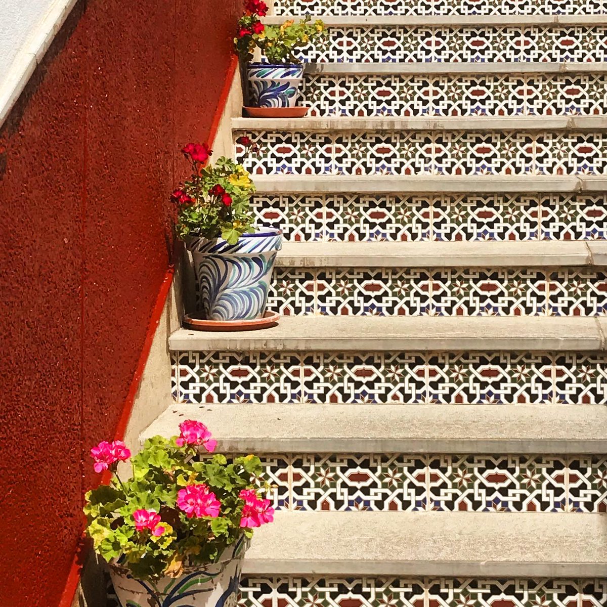 javiermelquiad3's tweet photo. Azulejos y salmorejo. ¡Olé! https://t.co/yhlHl13uCf