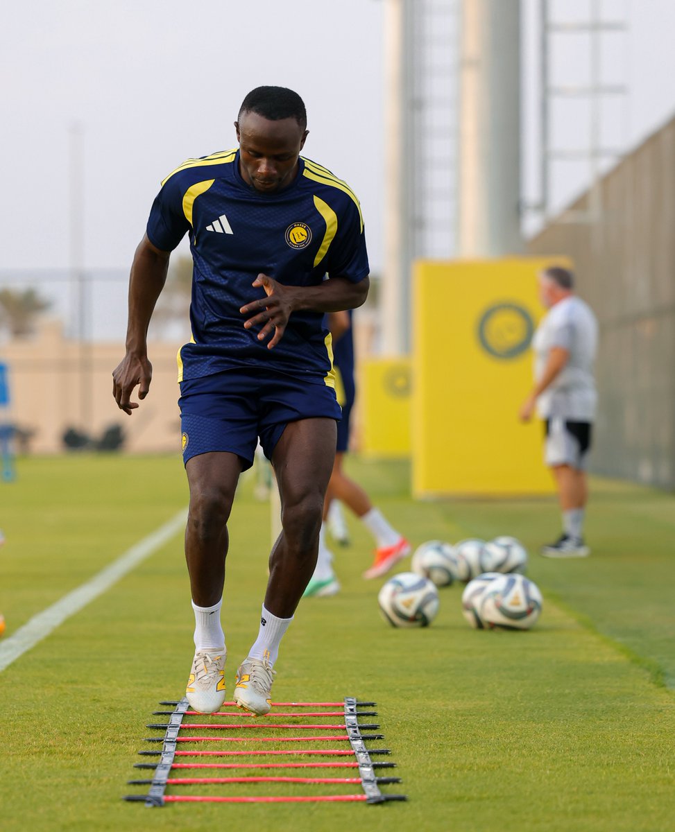 AlNassrFC_EN's tweet photo. Your AlNassr-free days are almost over 😏💛 https://t.co/5g3mEQSBhN