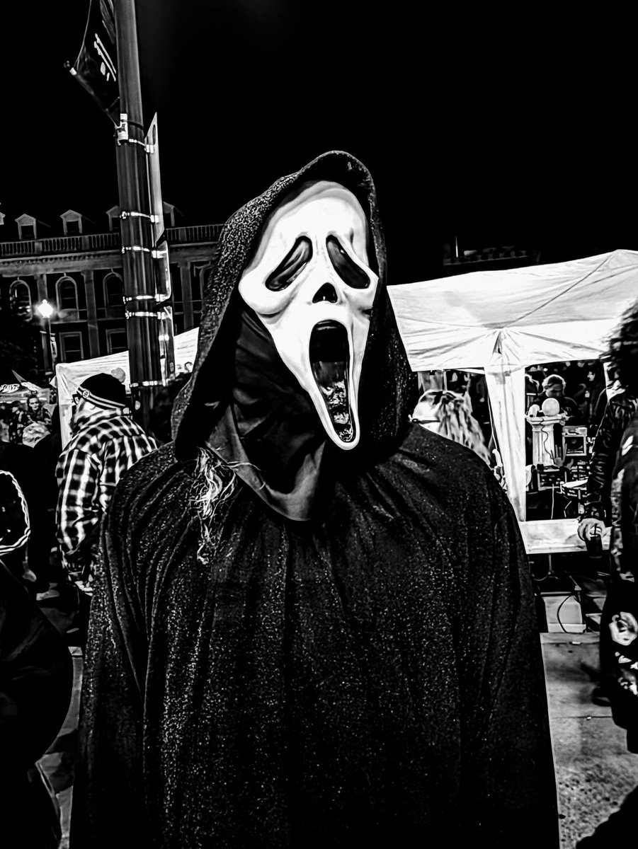 xPrettyinpxxnk's tweet photo. My inner #ghostface has come out.

#scream #matthewlillard #sleetulrich #stumacher #billyloomis https://t.co/MZwywHpVxb