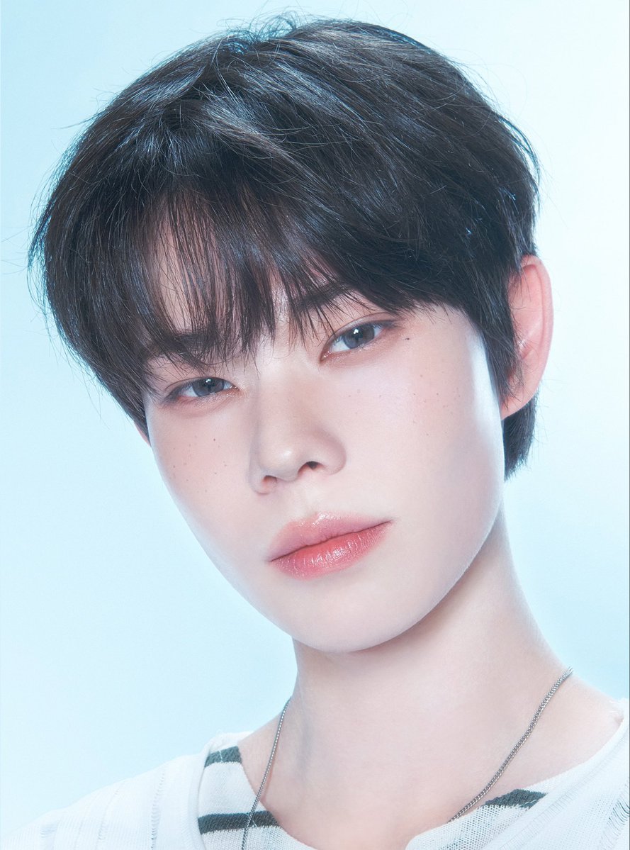 idkyuhyuk's tweet photo. 🚨 BREAKING 🚨

Jeonghan of (potentially ) IDNTT is rumoured to be the brother of Yi Hani of TUIDE. If he is voted in to the group they would be the first korean-british sibling duo in kpop.
#idntt #tuide https://t.co/Jyiwxzii38