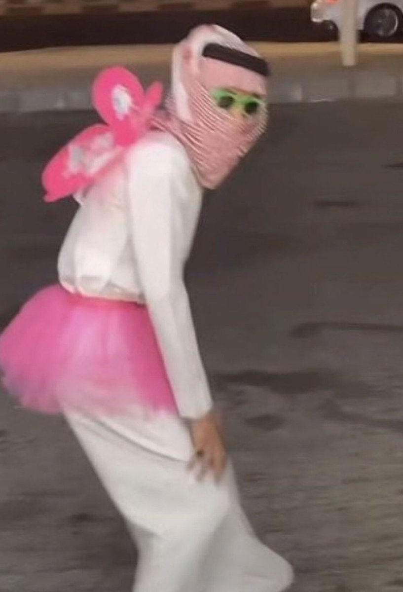 Mmsourii's tweet photo. @4kqle__ @JerusalemKing_ I just saw a houthi right behind you , watch your ass and run 😂 https://t.co/5yxVF04XS6