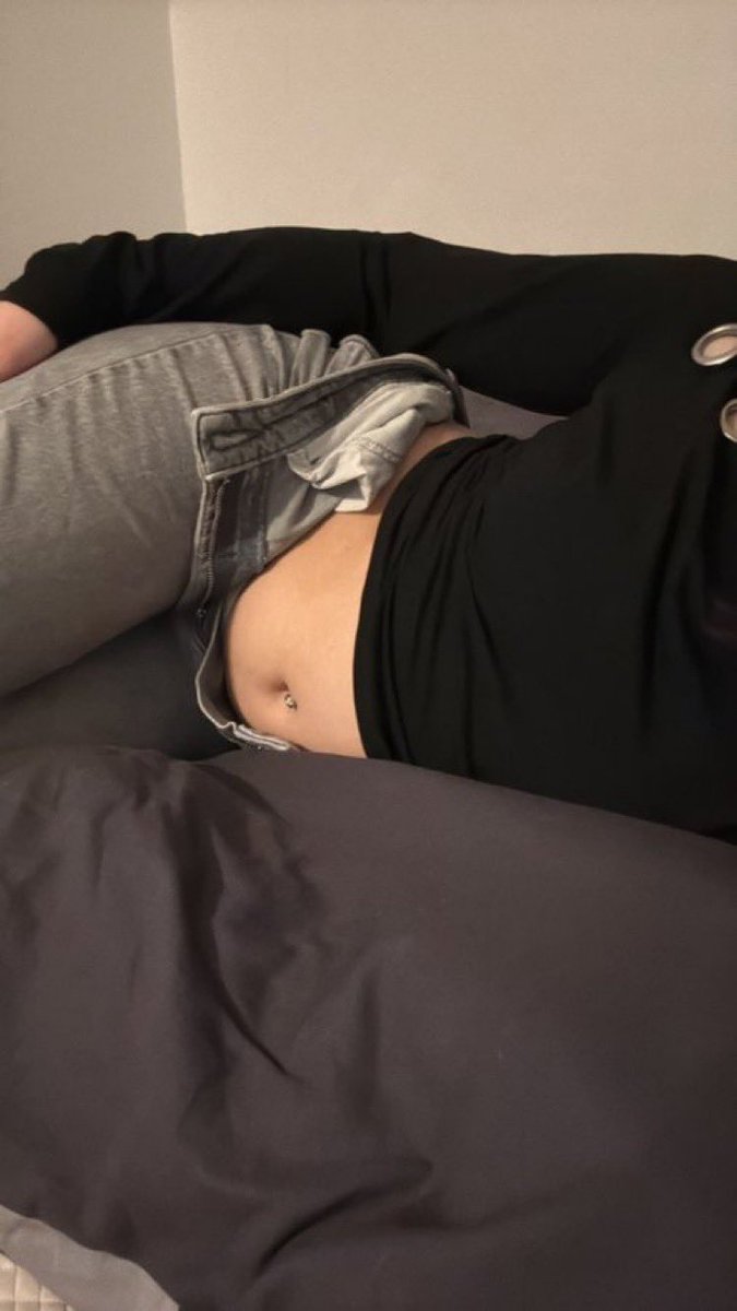 misslea_262's tweet photo. Venez raquer, bande de pute
 #moneyslave #moneymiss #soumis #paypig #domina #findom #femdom #moneyslavefr #atm https://t.co/rxl2sGQWj1
