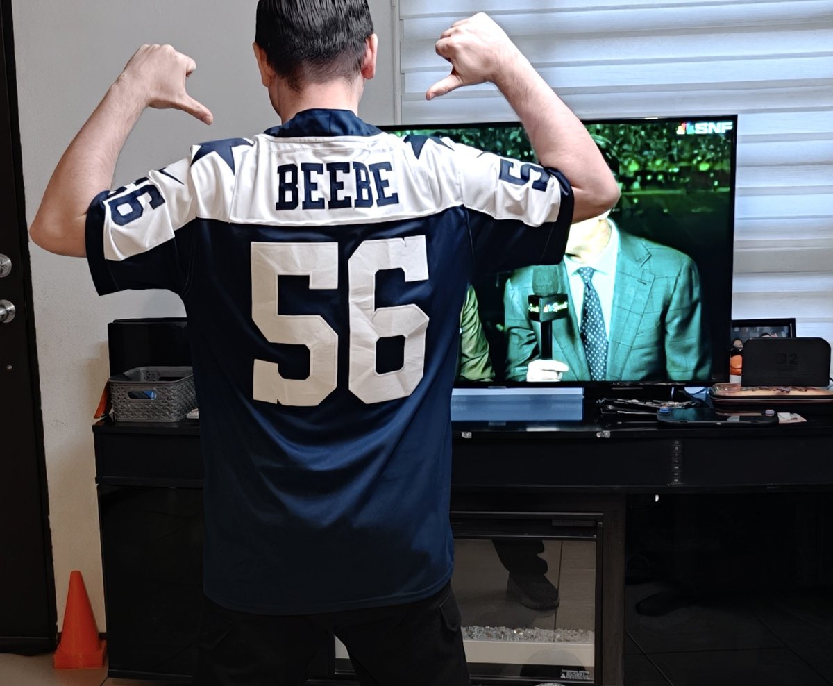 _Yaakun's tweet photo. @MauNFL Con el Jersey de Cooper Beebe, para que le den tiempo a Dak. https://t.co/JWzoq1Ztdx