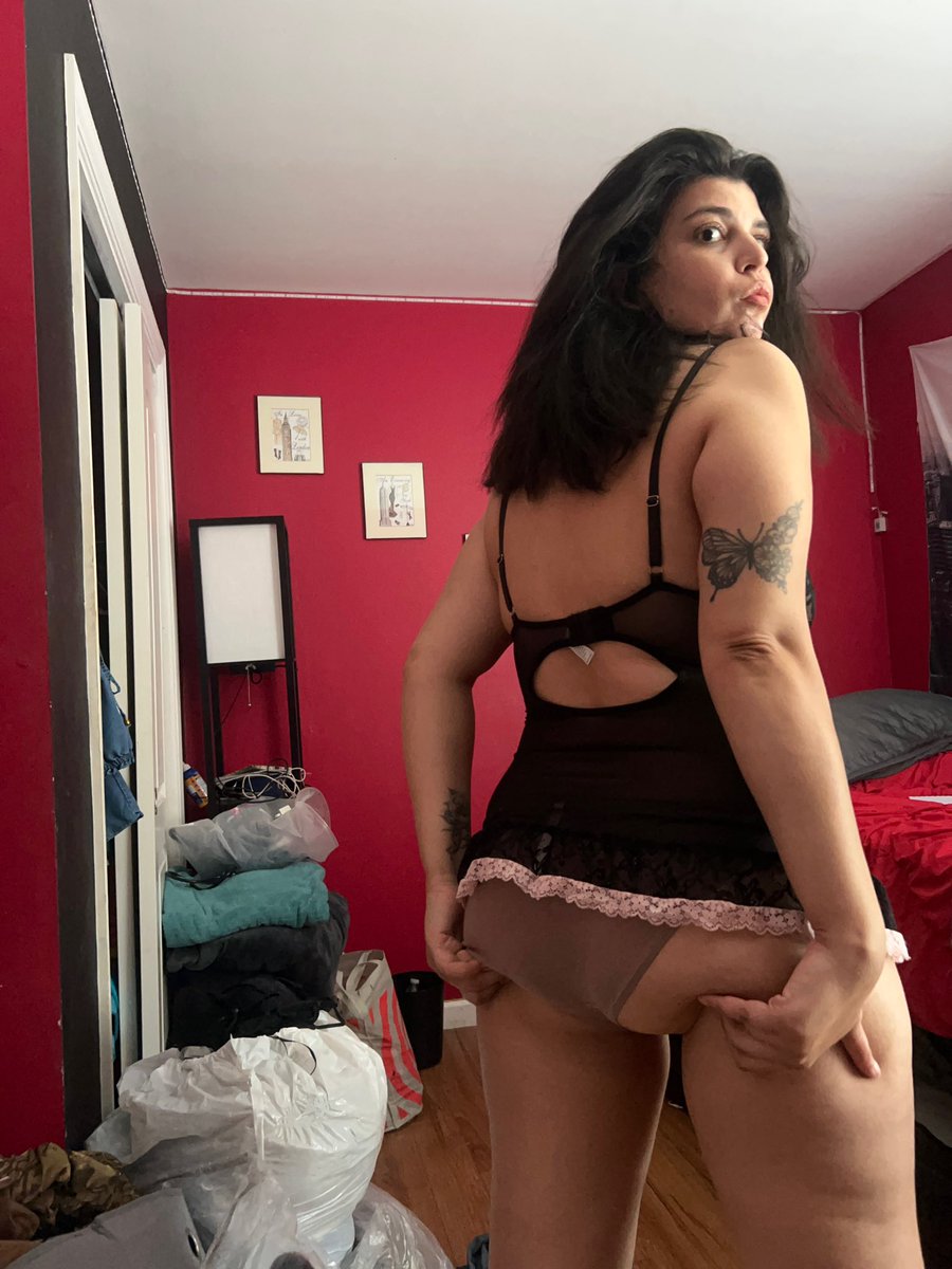 onlyalyssax's tweet photo. 🖤🖤👀

https://t.co/TaCzNIYfWs

#bbw #thick #chubby #darkhair #onlyfans https://t.co/Wkb83HAU7A