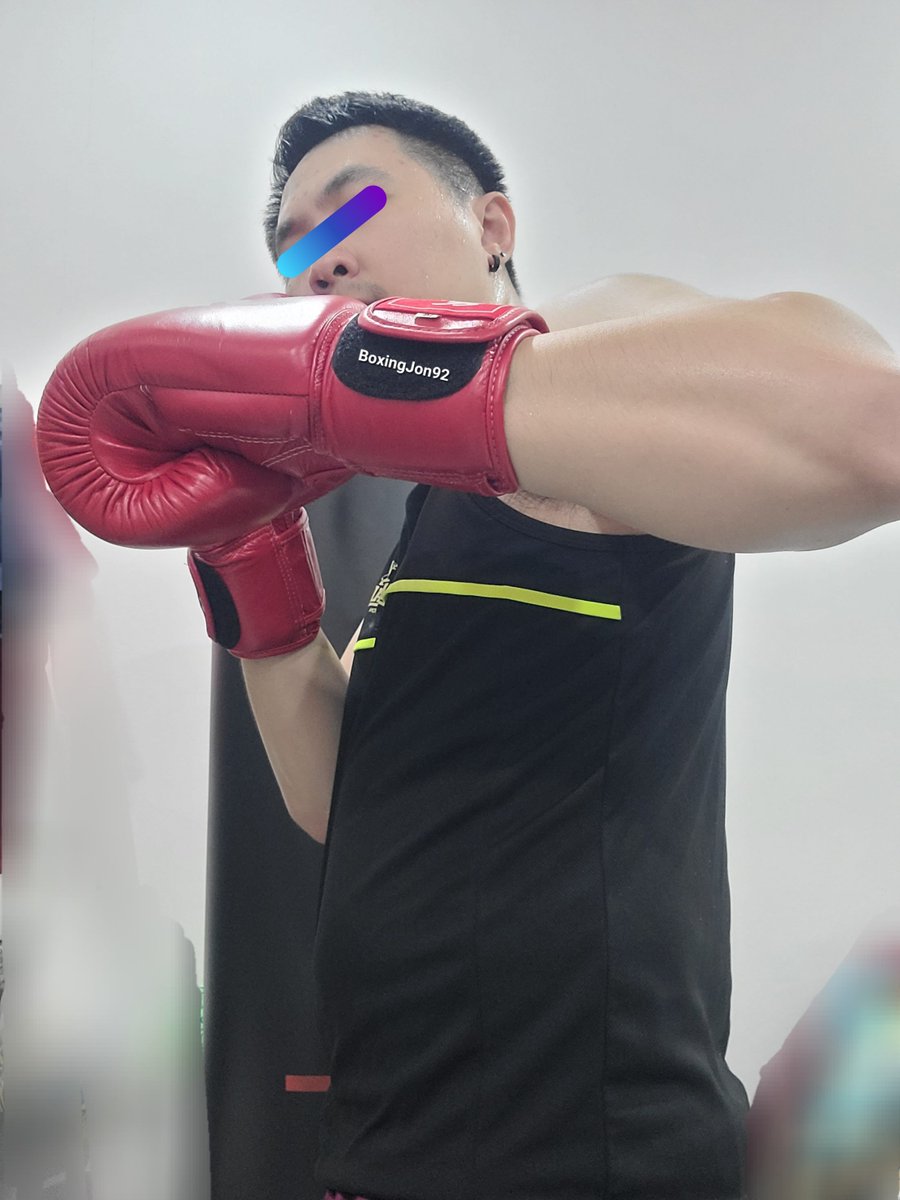 BoxingJon92's tweet photo. Monday blue 😮‍💨 
Sunday light workout 🥊🥊 https://t.co/PzokP7F5EQ