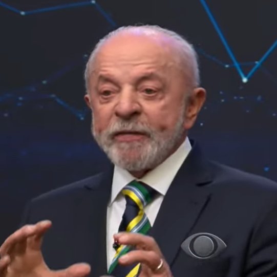 sboficial's tweet photo. Flávio: "Porque os presidiários votam em você?"

Lula: "Eu quero que vote 100%. ATÉ SEU PAI. Vota em mim, Bolsonaro!" https://t.co/bd5oqz12z1