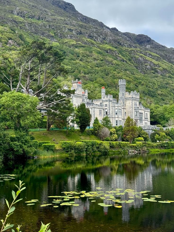 echoesofworld's tweet photo. Ireland https://t.co/SfQJ7MM6Vl