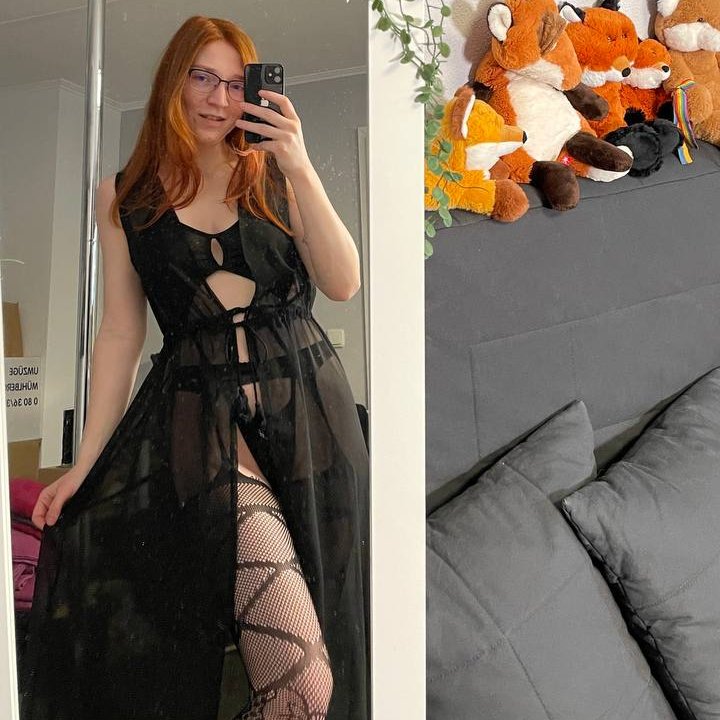 fina_foxy's tweet photo. Bin wieder live in diesem Outfit
https://t.co/5jmAzxjEtU https://t.co/p3SkddJVrw