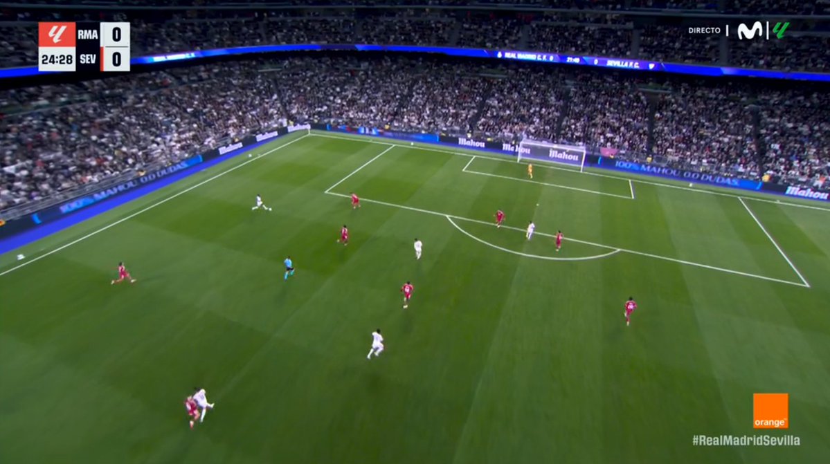 ArchivoVAR's tweet photo. 🖥️💥 El VAR no pudo analizar la acción entre Arda Güler y Peque.

❌ Tras revisar todas las cámaras disponibles durante 2:20', no encontró una toma en la que se apreciase con claridad el punto de impacto y la intensidad.

▪️ Al no existir una toma adecuada, no puede intervenir. https://t.co/xgzyudYXJt