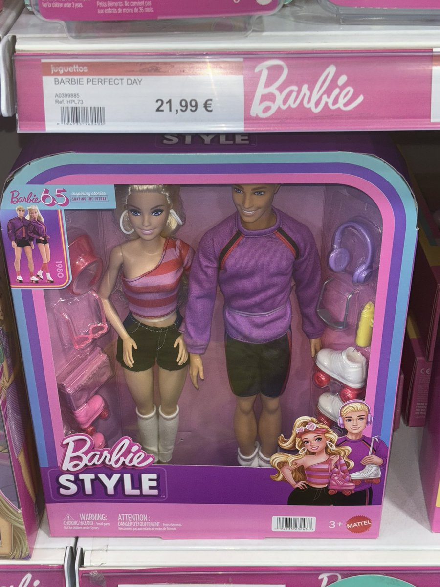 winxclubpretty's tweet photo. Barbie Style Pack Barbie And Ken 65th
#Barbie #BarbieStyle #BarbiePack #BarbieAndKen #Juguettos https://t.co/TJDW7u0JOT