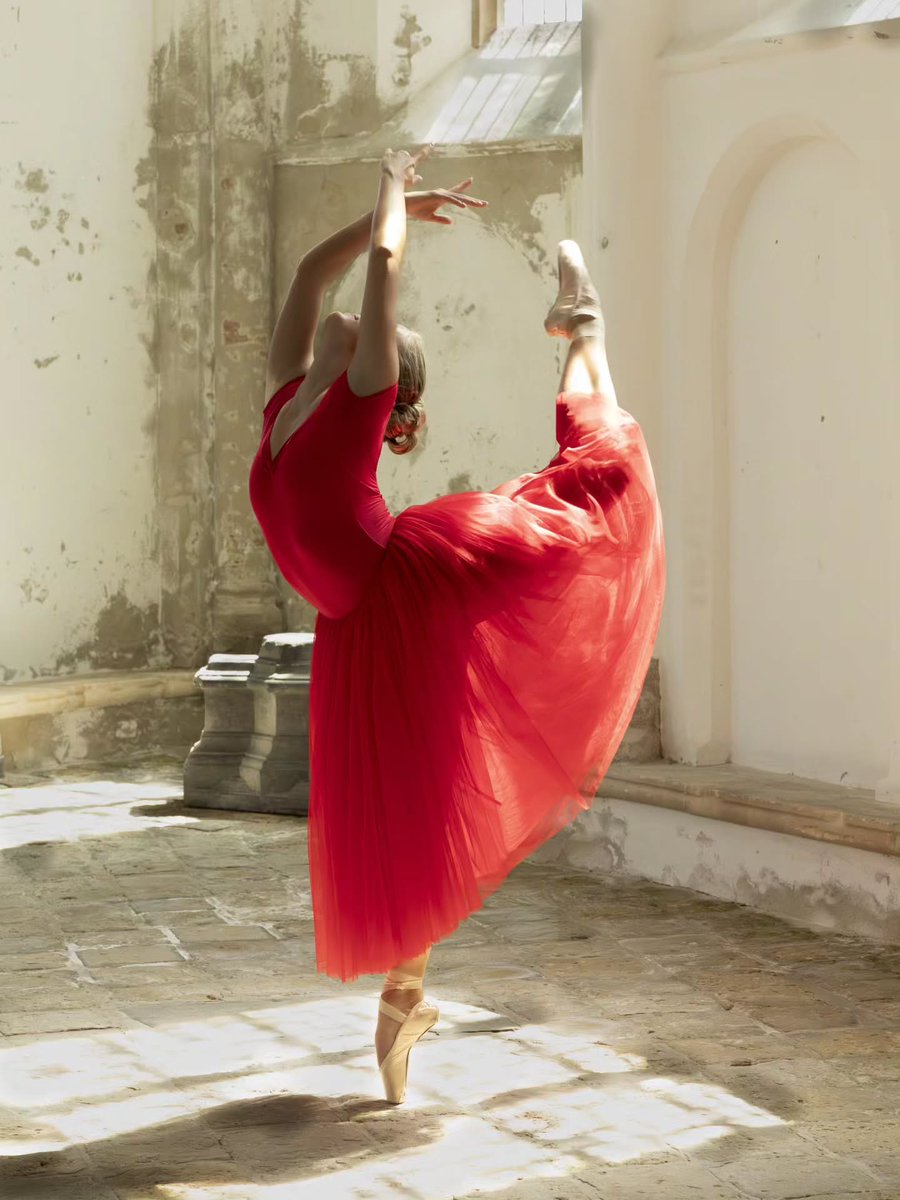 meraa73253748's tweet photo. Jennifer &amp; Sophie https://t.co/VtvhJUaQiH
