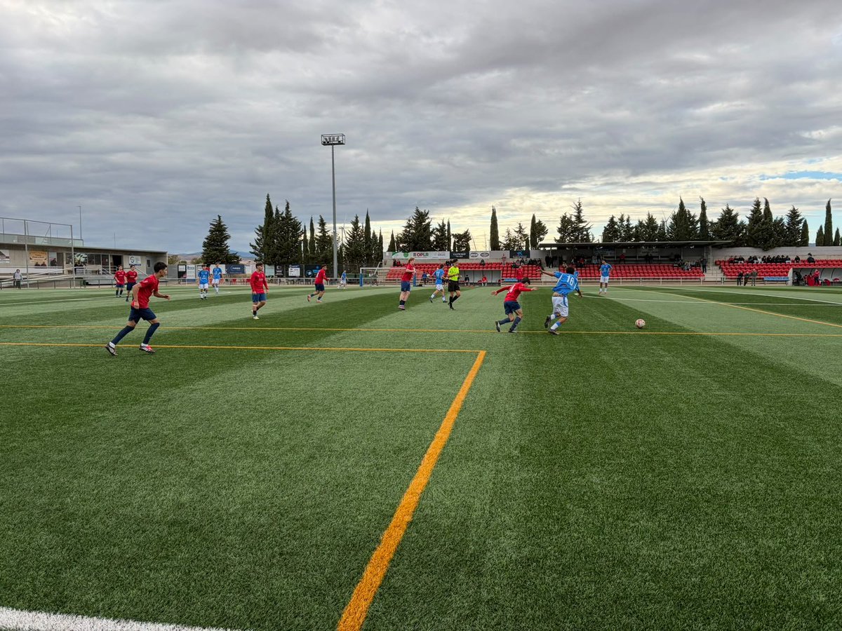 CD_Corellano's tweet photo. ⚔️ FINAL ⚽
✏️ LIGA / Juvenil ⚽️✅
📍 @CD_Corellano 4️⃣ 🆚 0️⃣ @CDLaPenaFusti
📆  Domingo 1️⃣8️⃣ Octubre
🏟  Municipal Ombatillo - Corella
⏰  1️⃣6️⃣:3️⃣0️⃣ Horas

🎌 #DePorYparaCorella 🔴
 🤞 #RespectFirst 🤗 
#Autonómica ♥️ #Cantera ⚽ 
🫂 #HazteSocio 👌 #CDC ♥️ https://t.co/xajR3X0rMs