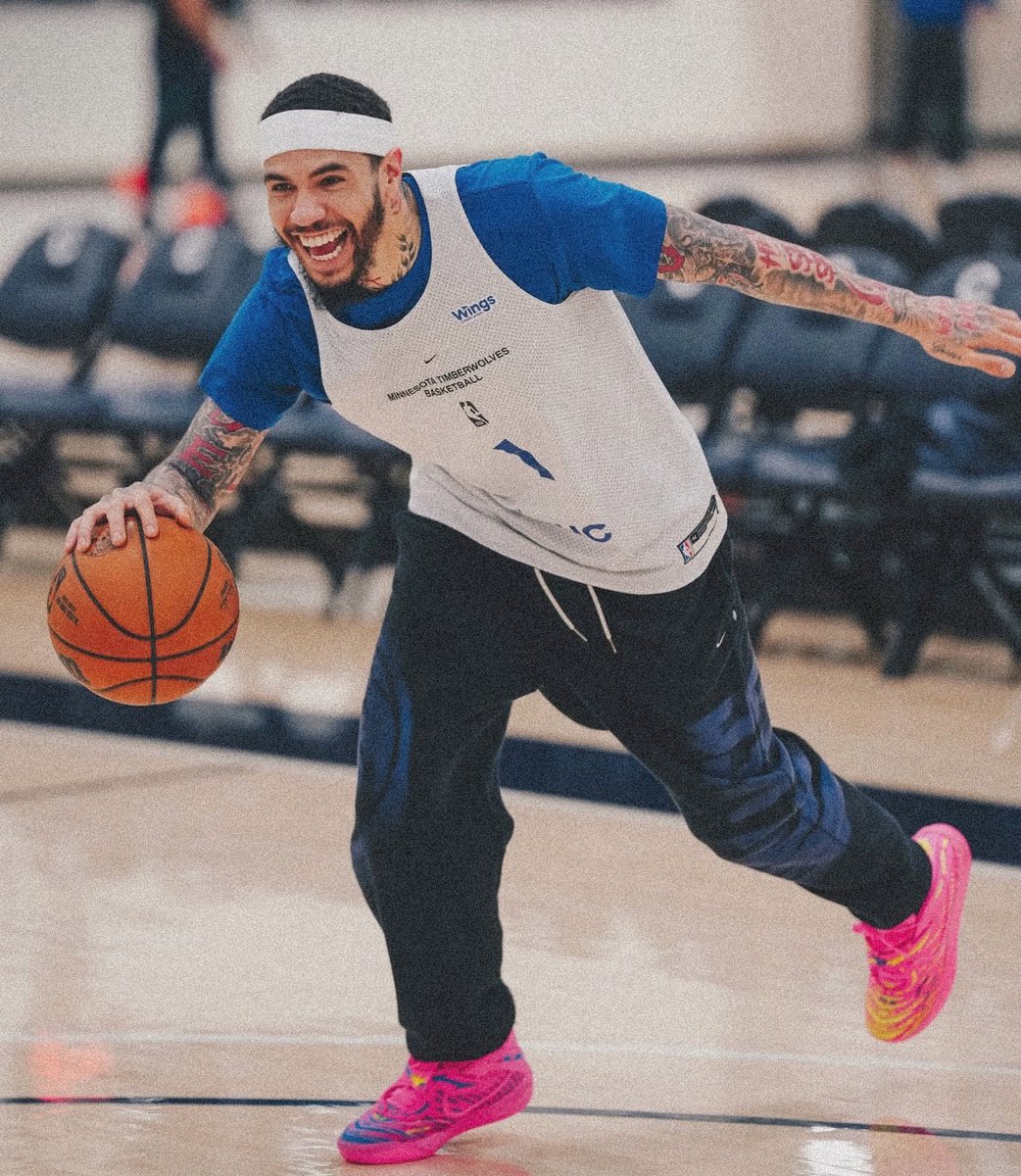WolvesBackNBA tweet picture