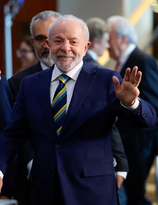 Point__Pop's tweet photo. Falta apenas uma semana para o fim das Eleições 2026. Curta esse tweet se você acredita na virada de Lula. https://t.co/tNE4bfSg7D
